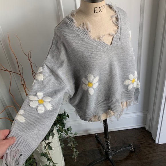 Polly & Esther Sweaters - Polly & Esther NWOT Distressed Daisy  Sweater